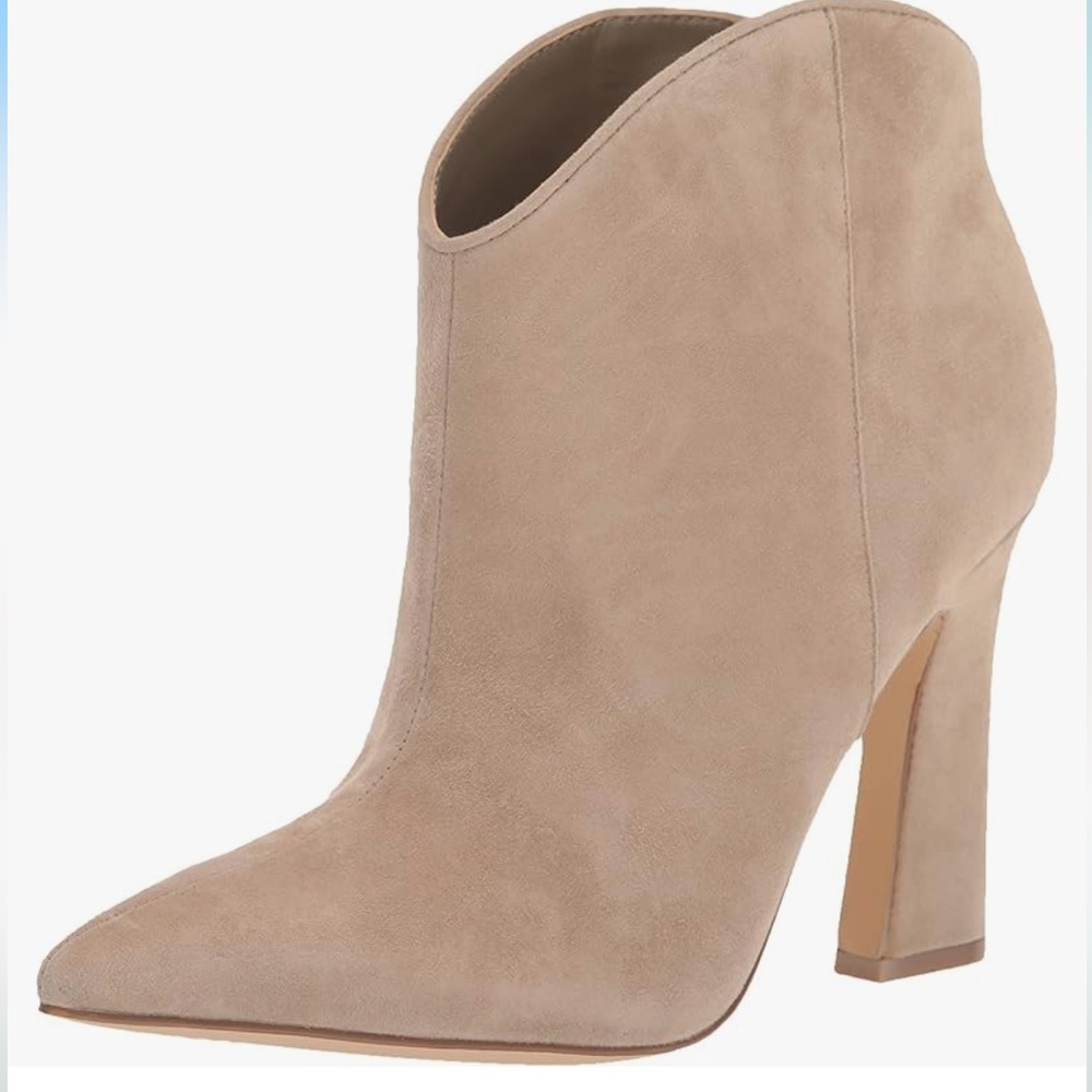 Marc Fisher Women's Masina Ankle Boot size 8 suede